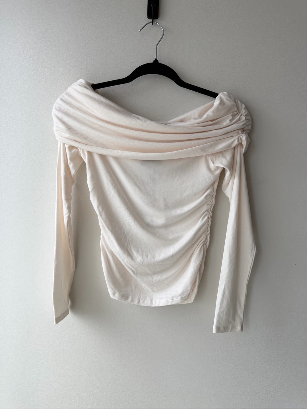 Reformation Florentina Knit Off-The-Shoulder Top NWT - Picture 4 of 4